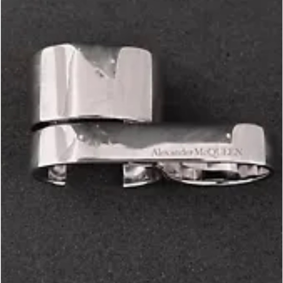 ALEXANDER MCQUEEN  Double Ring in Antique Silver - Picture 2 of 4